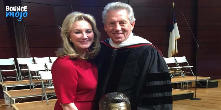 John Maxwell with Wife John Maxwell with Wife